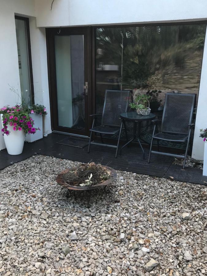 Ivi Apartment Svaty Jur Exterior photo